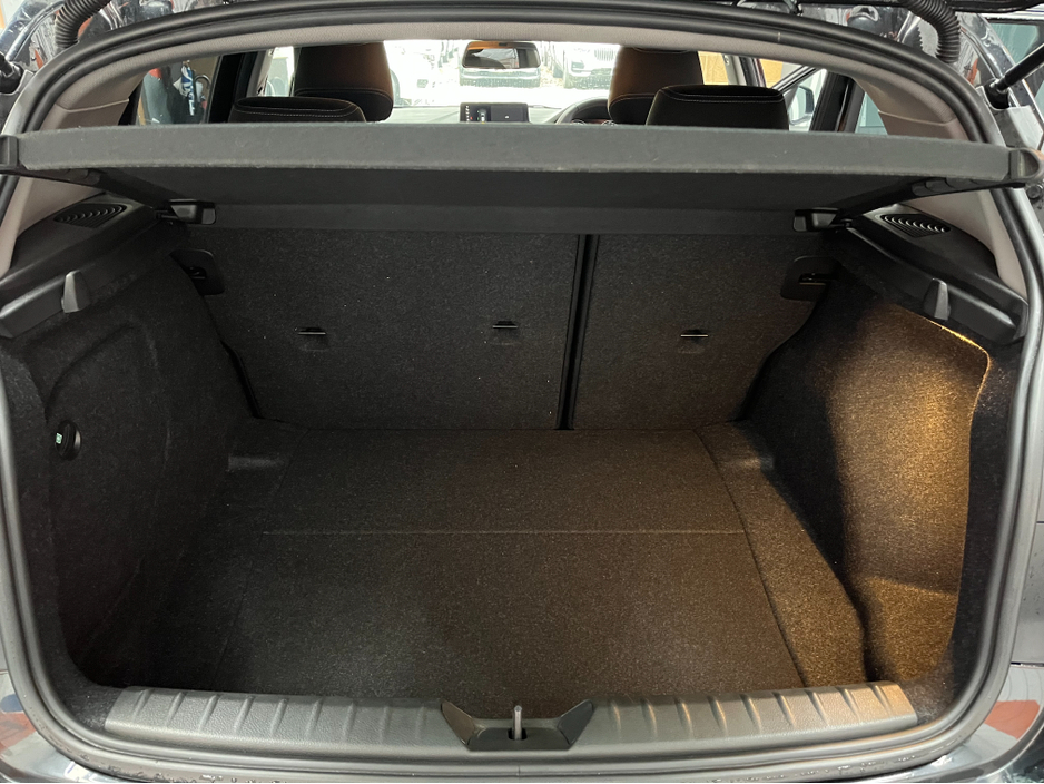 2018 BMW 1 Series €17950 2018 BMW 118D SPORTS 2.0 AUTOMATIC / CRUISE CONTROL / REVERSE CAMERA AND MORE €17,950