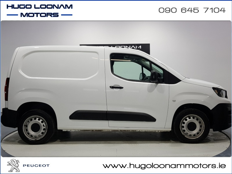 2020 Peugeot Partner - image 8