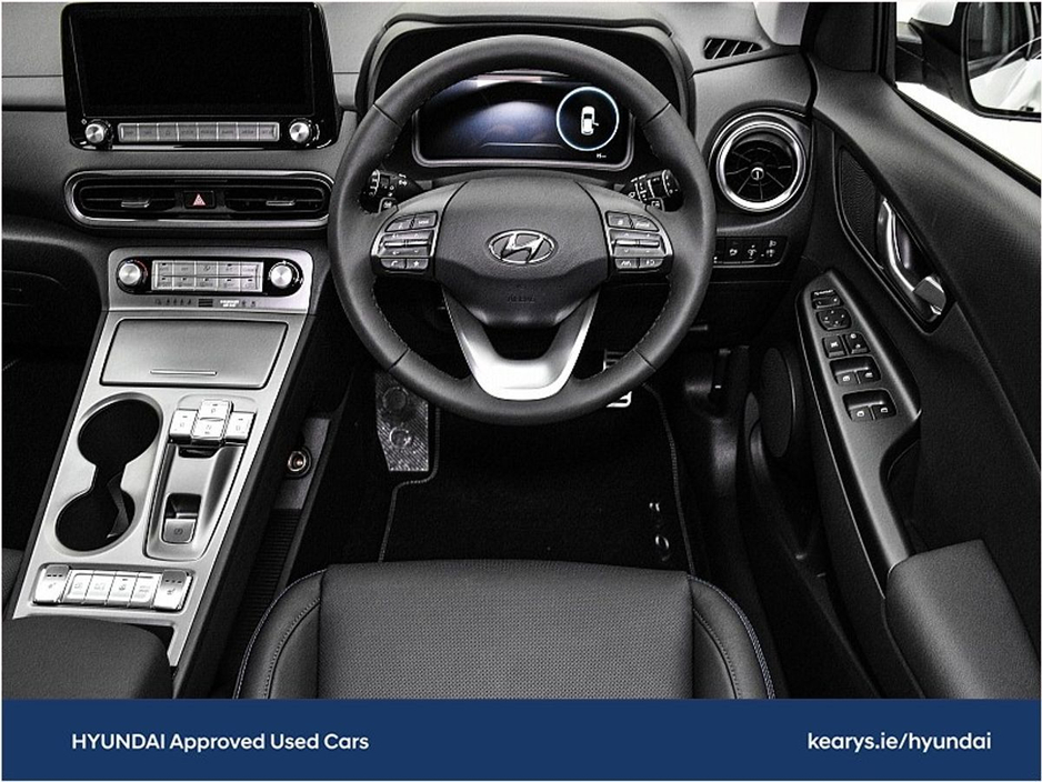 2023 Hyundai Kona EV Premium 64 kWh €23,777