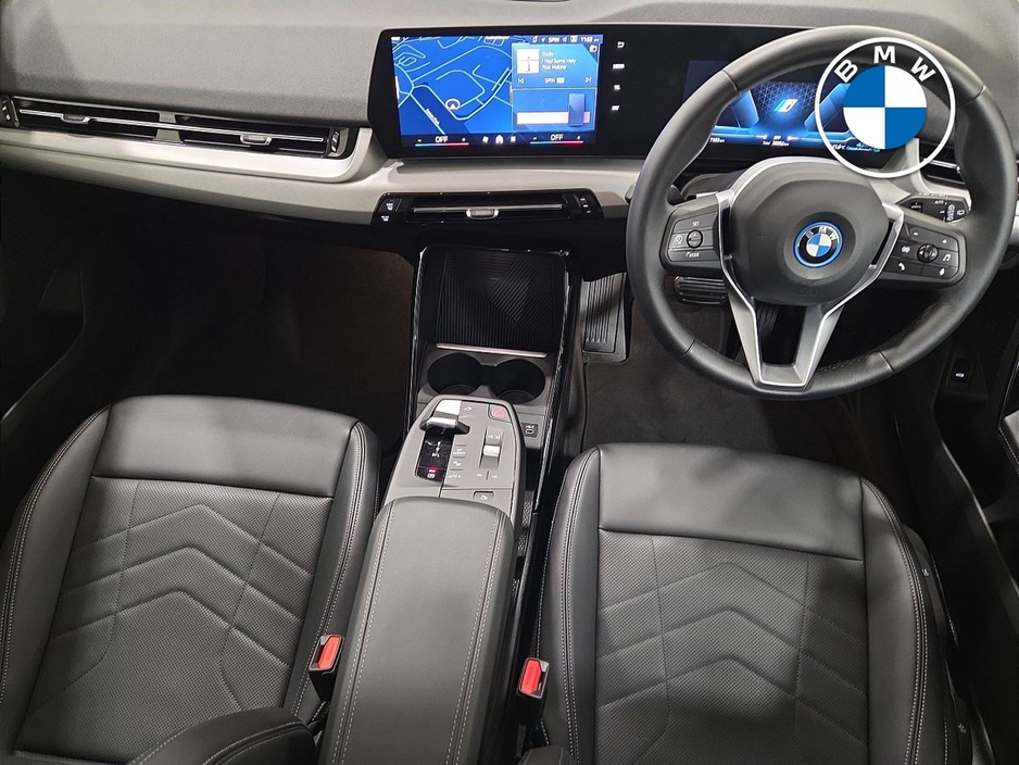 2024 BMW X1 - image 4