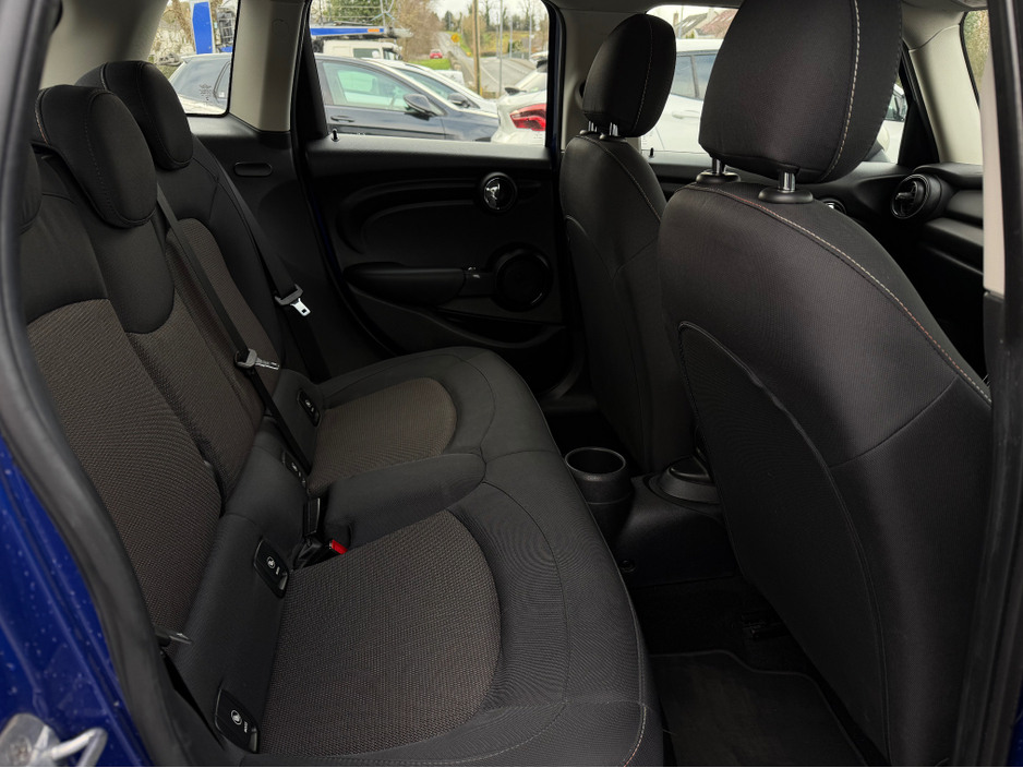 2019 MINI Hatch - image 9