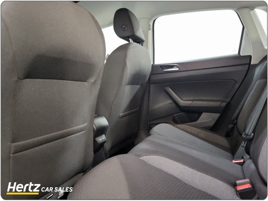 2024 Volkswagen Polo - image 13