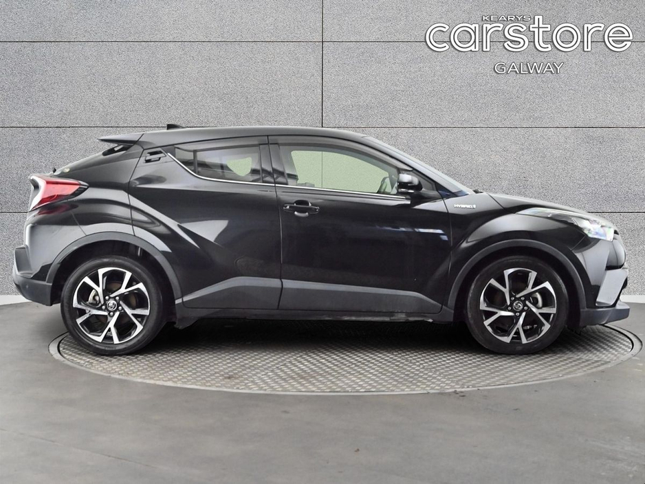 2018 Toyota C-HR - image 3