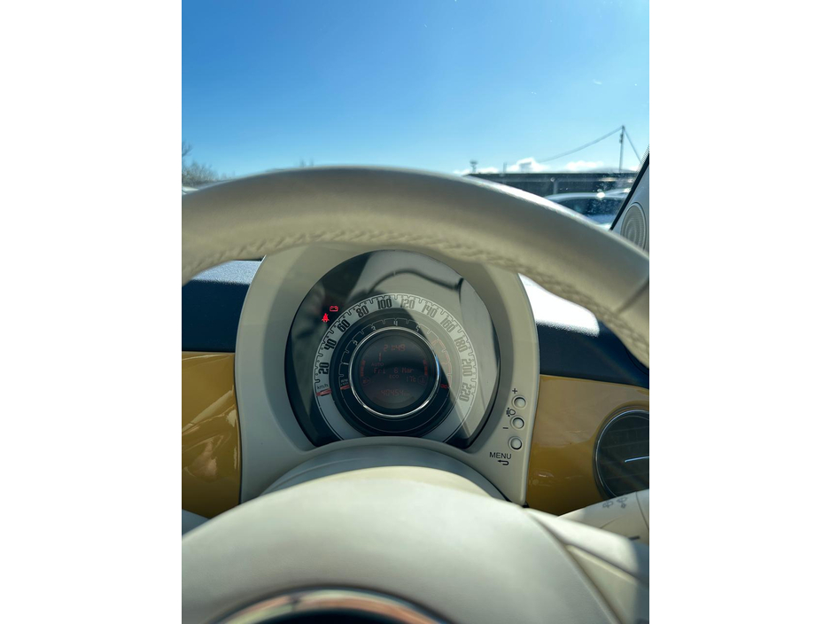 2015 Fiat 500 - image 17