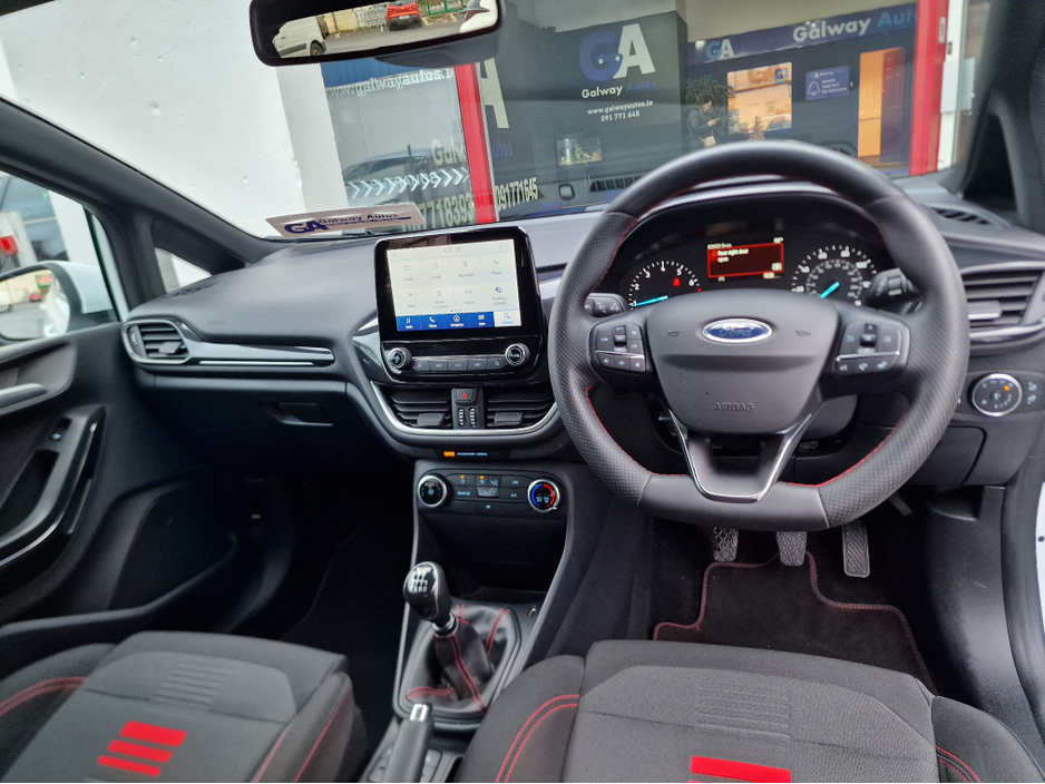2023 Ford Fiesta ST-LINE  LOW MILEAGE GOOD AS NEW €18,950