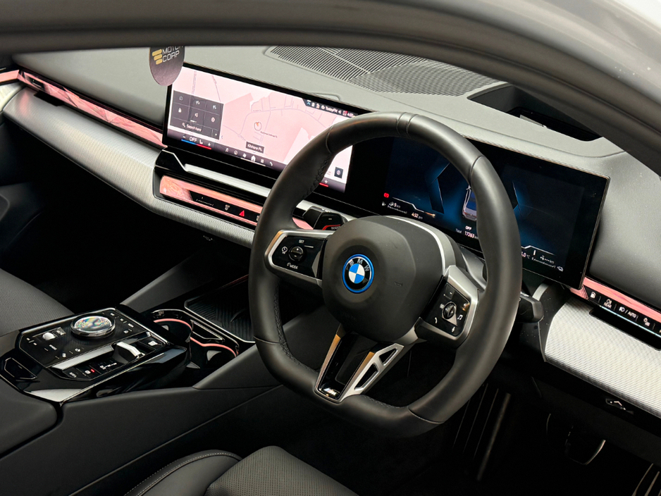 2025 BMW 5 Series 530E M SPORT €71,990