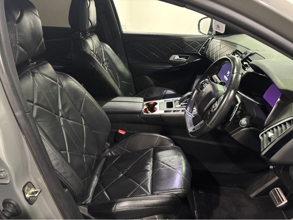 2024 DS Automobiles DS 7 - image 10