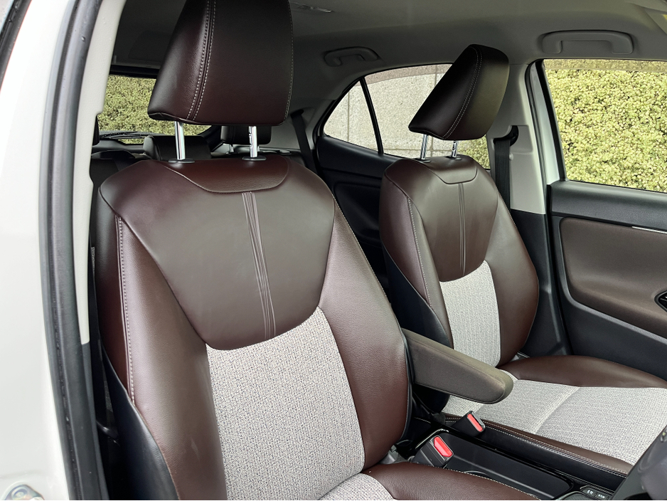 2021 Toyota Yaris Cross Z HYBRID AUTOMATIC 1.5 PETROL //HIGH SPEC//HALF LEATHER HEATED SEATS//HEATED STEERING WHEEL//360 PARKING CAMERAS// €22,950