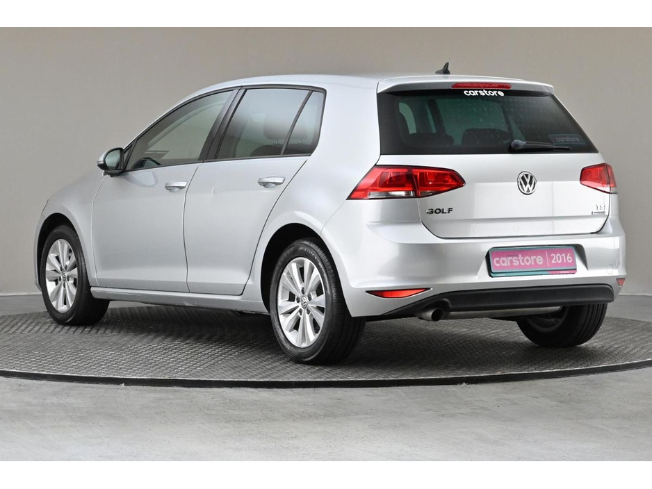 2016 Volkswagen Golf - image 7