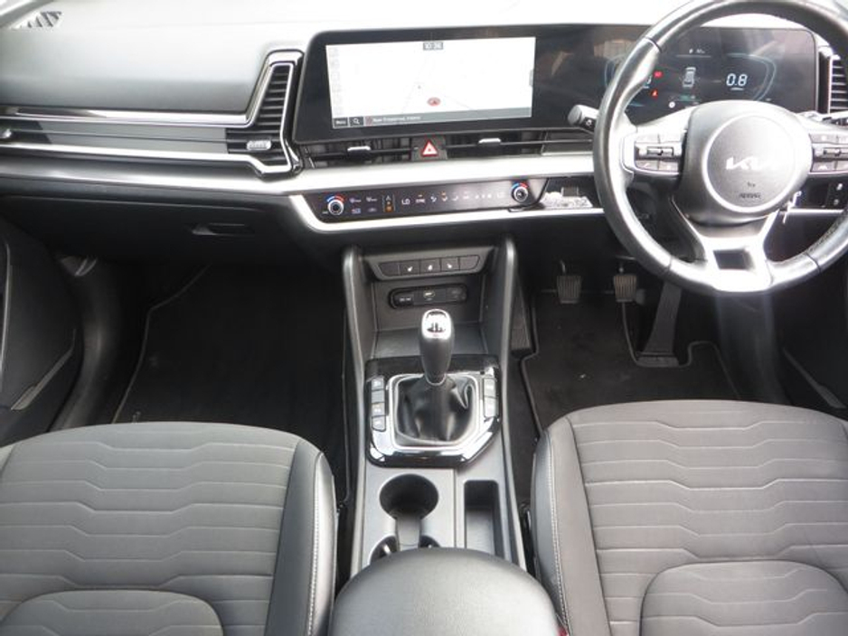 2023 Kia Sportage - image 18