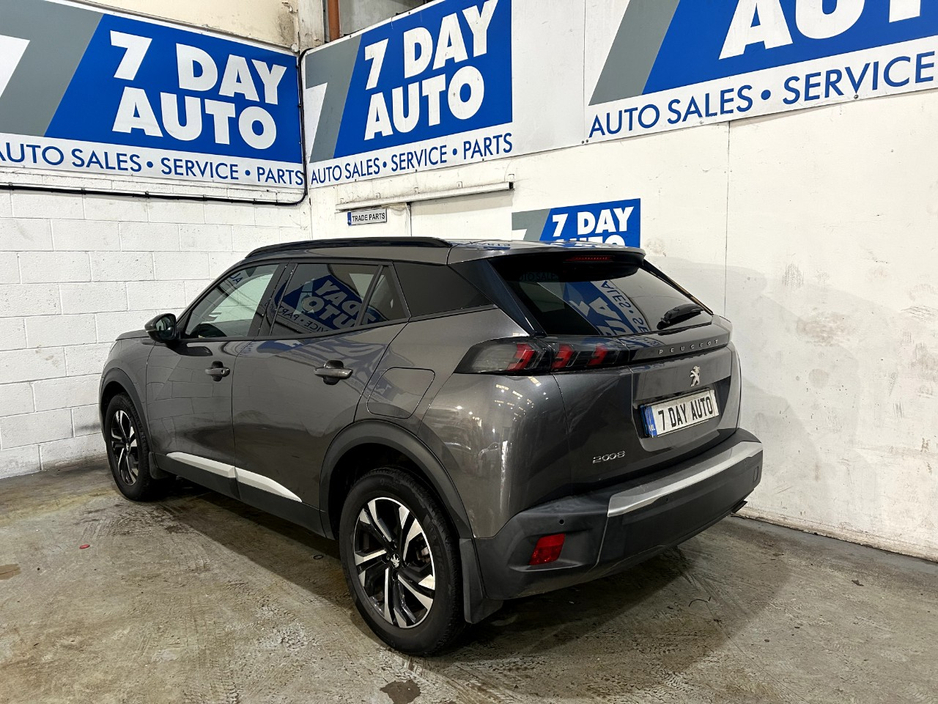 2022 Peugeot 2008 - image 5