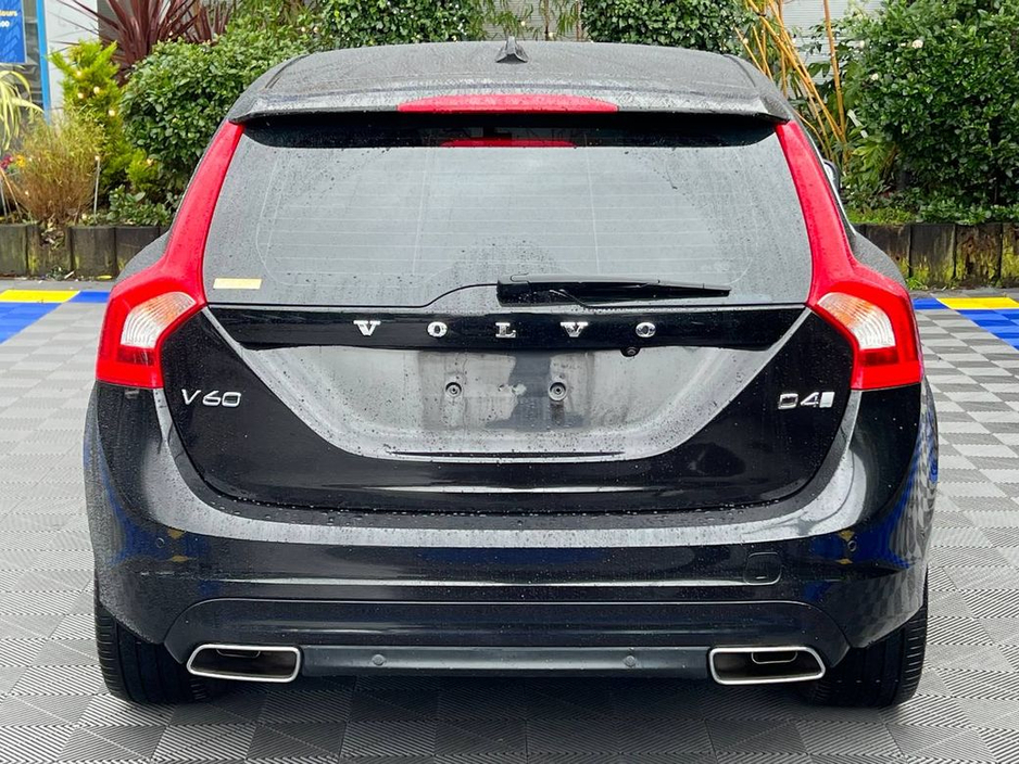 2018 Volvo V60 D4 CLASSIC 2.0 D // OPENING SUNROOF // FULL SERVICE HISTORY // ADAPTIVE CRUISE CONTROL €19,900