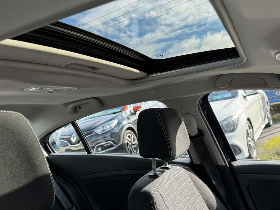 2016 Renault Fluence LIMITED EDITION €7,500