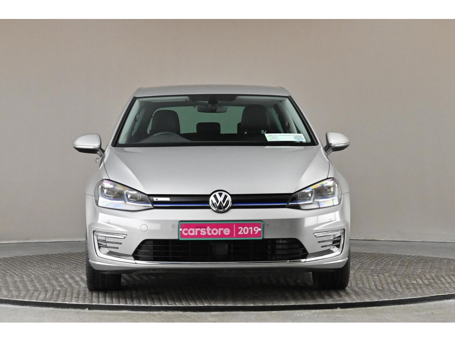 2019 Volkswagen E-Golf - image 2