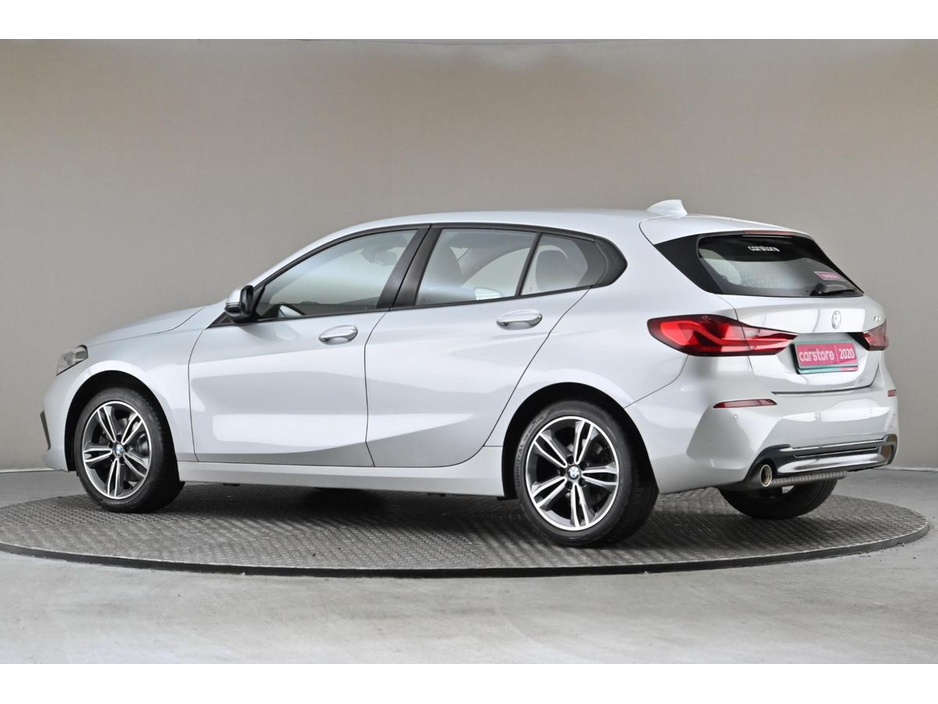 2020 BMW 1 Series - image 6