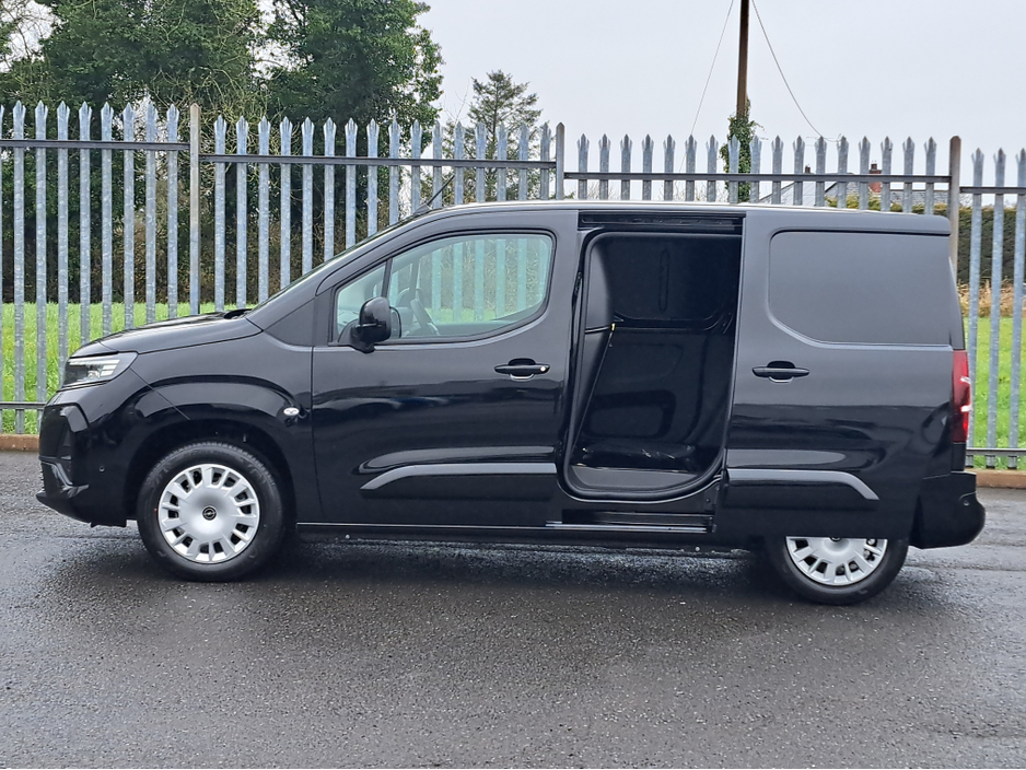 2026 Opel Combo - image 7