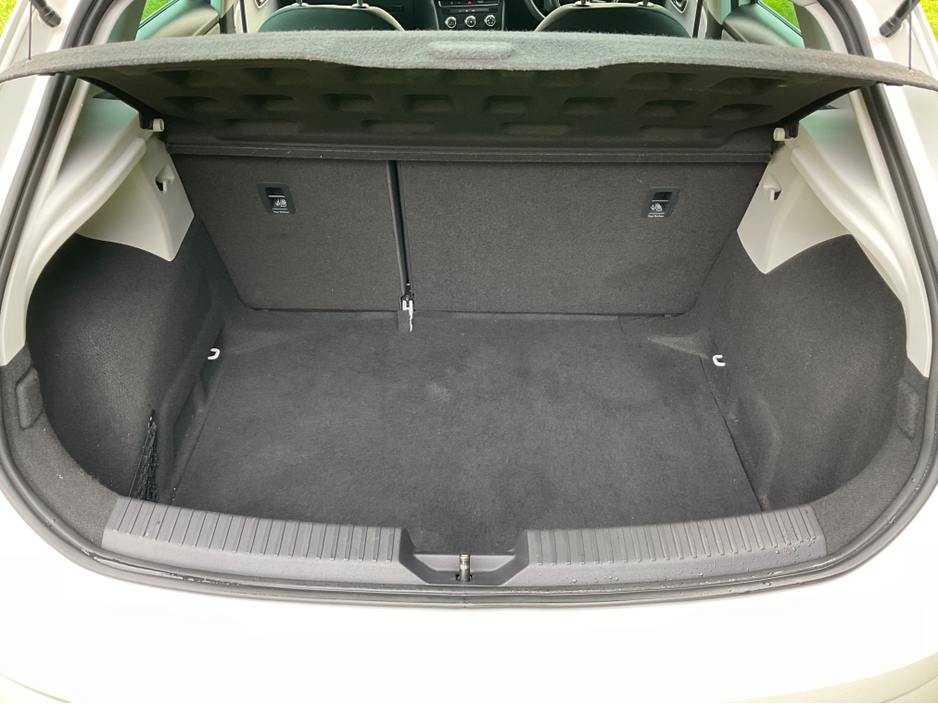 2020 SEAT Leon - image 20