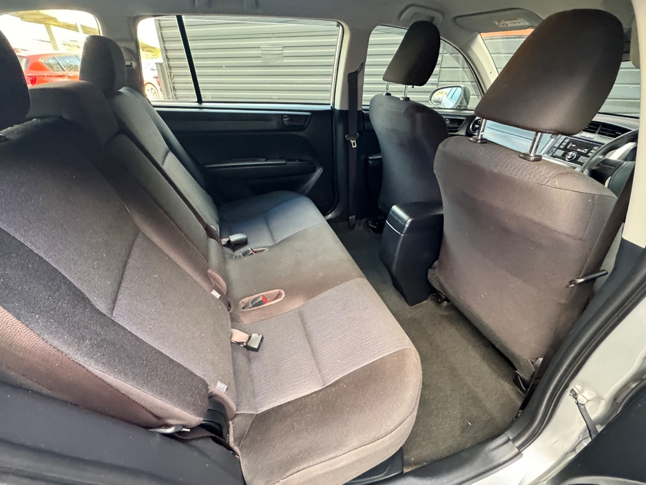 2018 Toyota Corolla - image 12