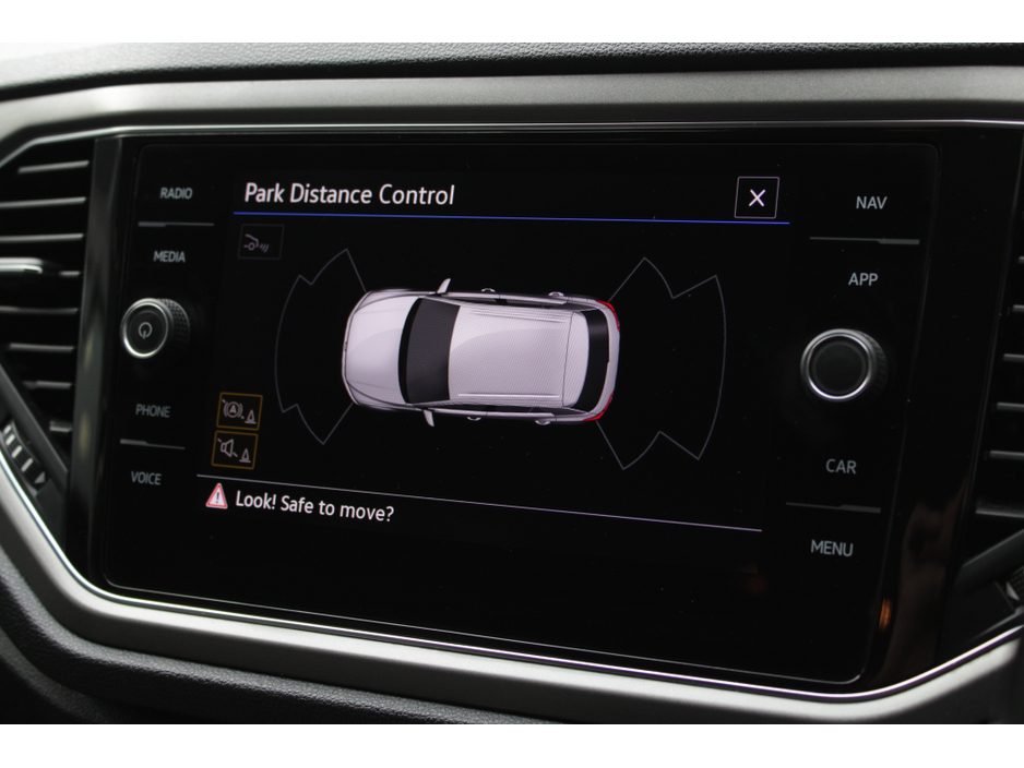 2022 Volkswagen T-Roc - image 13