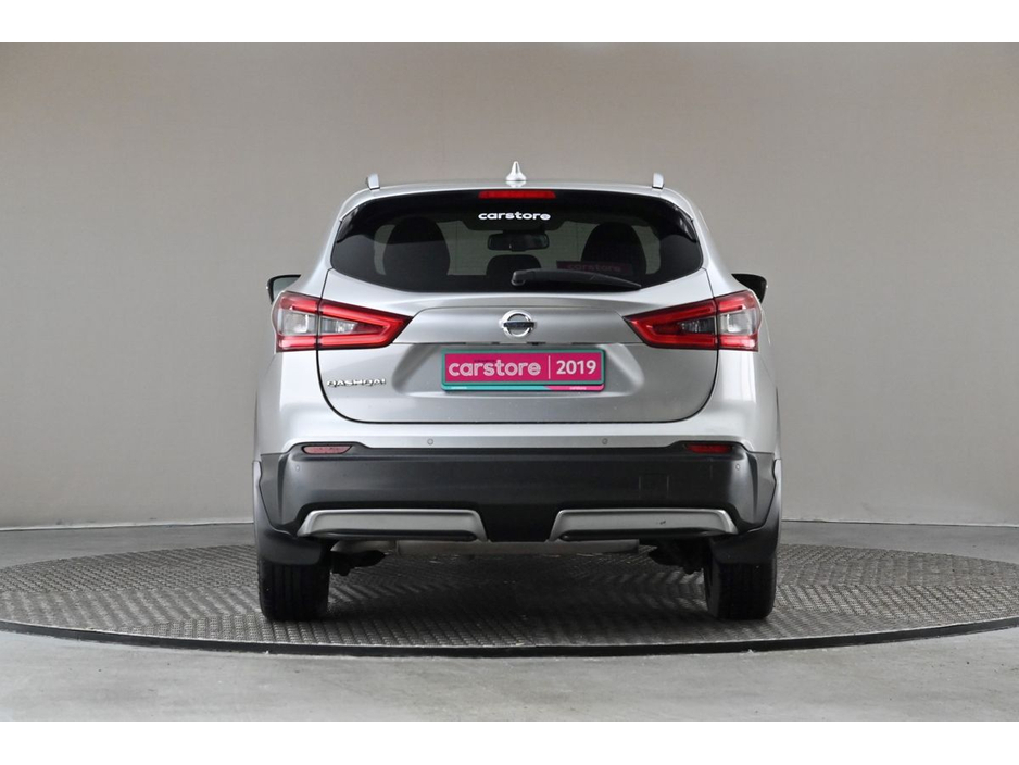 2019 Nissan Qashqai - image 8