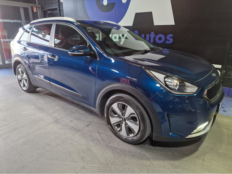 2019 Kia Niro - image 12