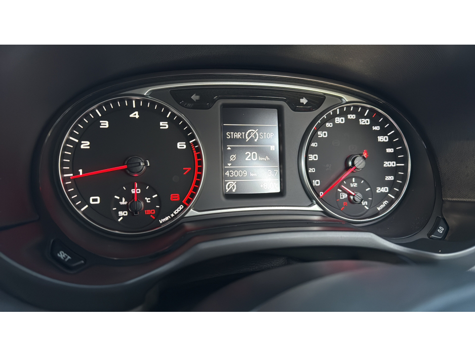 2016 Audi A1 - image 23