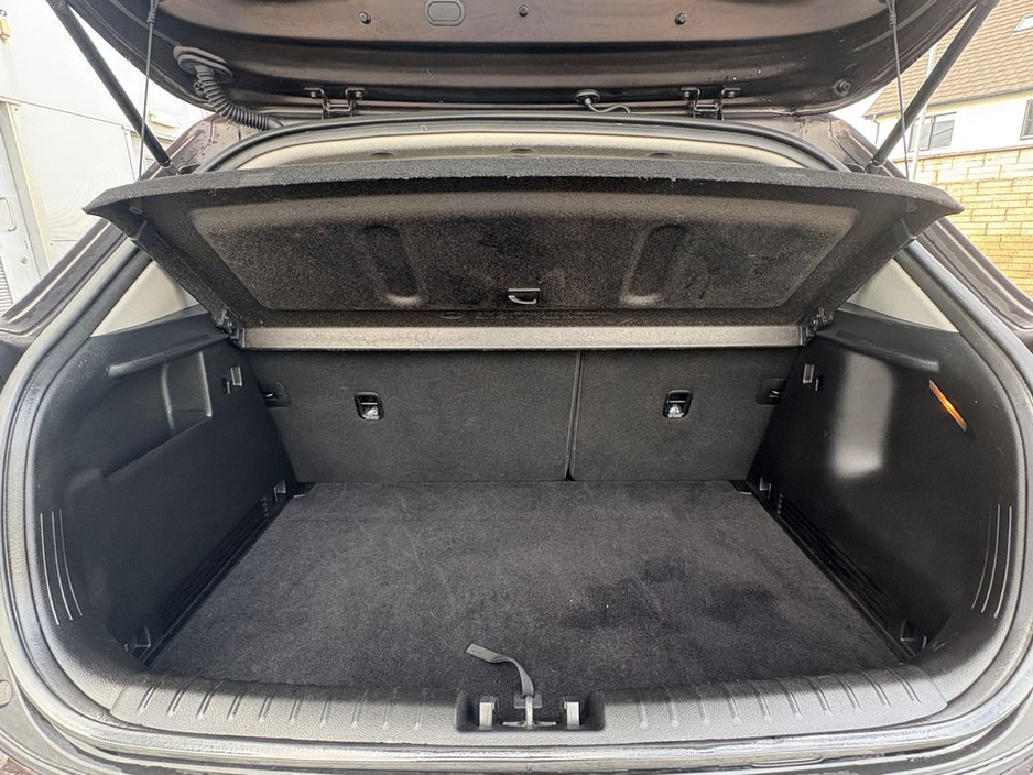 2017 Kia Stonic - image 10