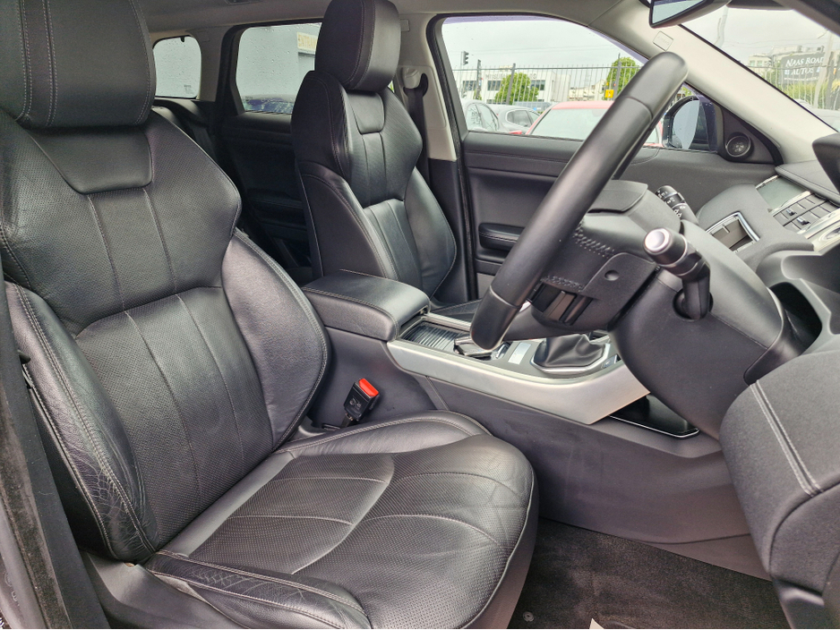 2017 Land Rover Range Rover Evoque - image 13