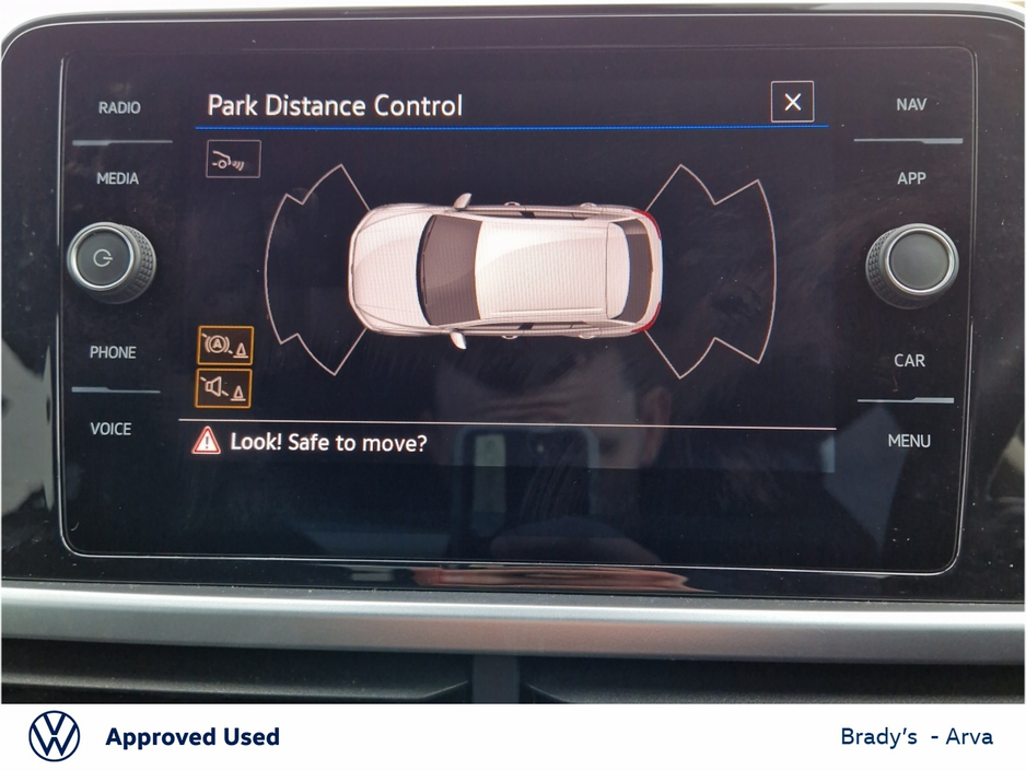 2023 Volkswagen T-Roc - image 18