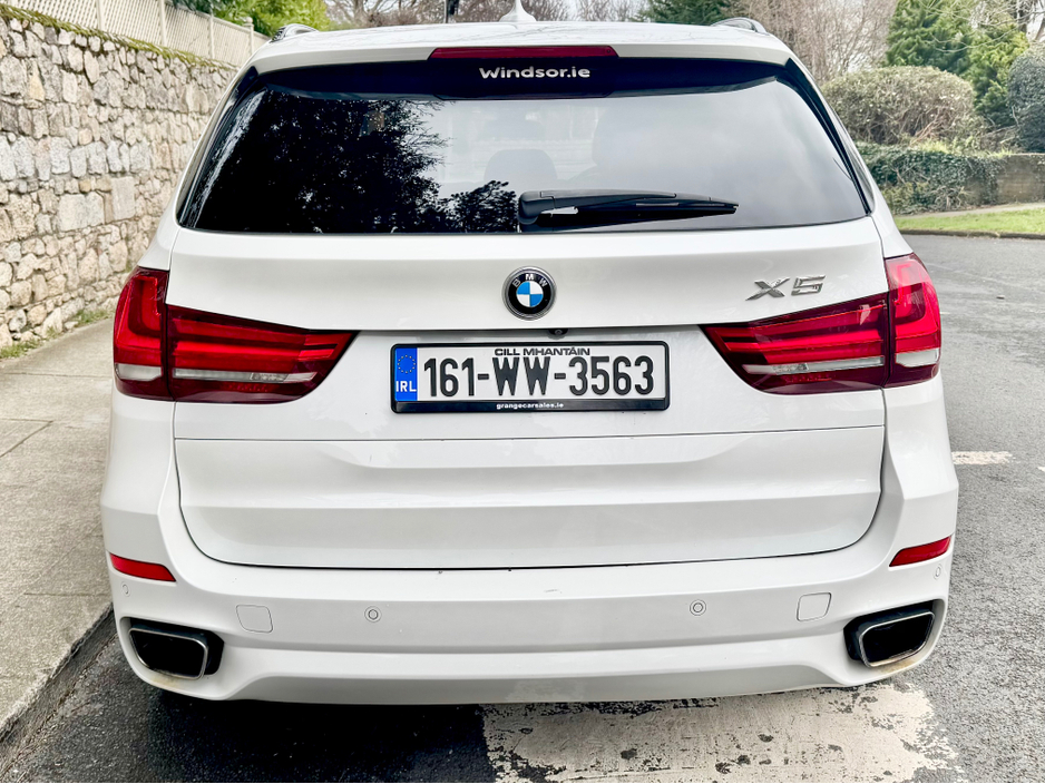 2016 BMW X5 - image 14