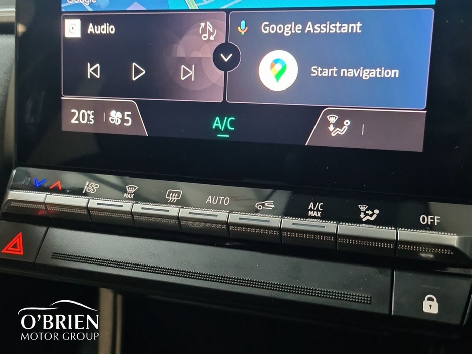 2025 Renault Captur - image 15