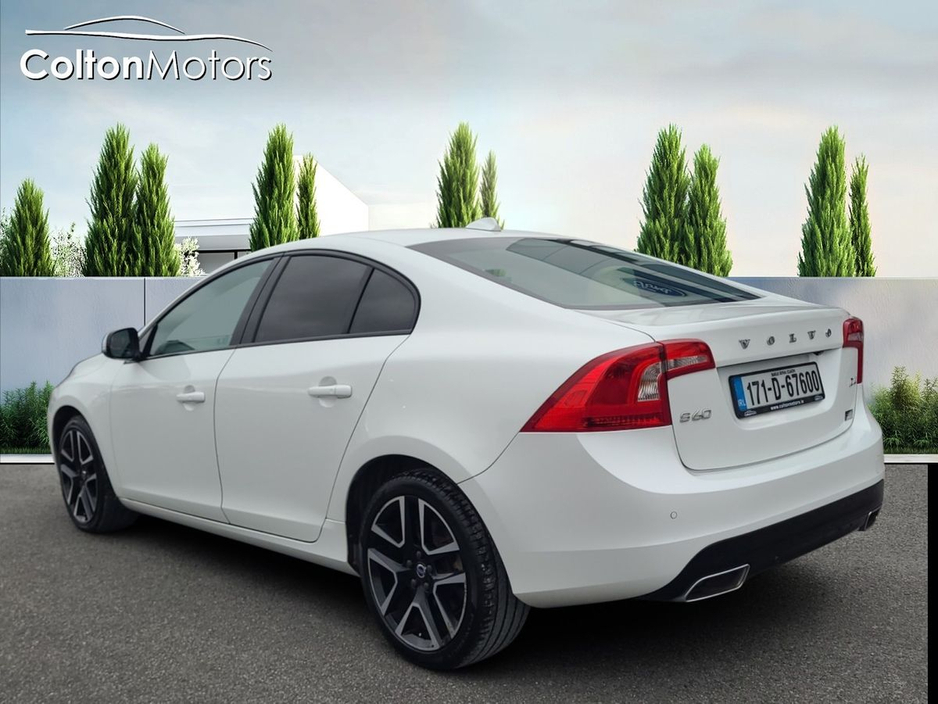 2017 Volvo S60 - image 2