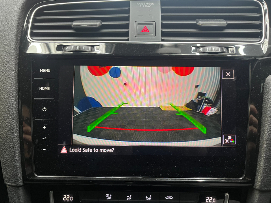 2018 Volkswagen Golf - image 18