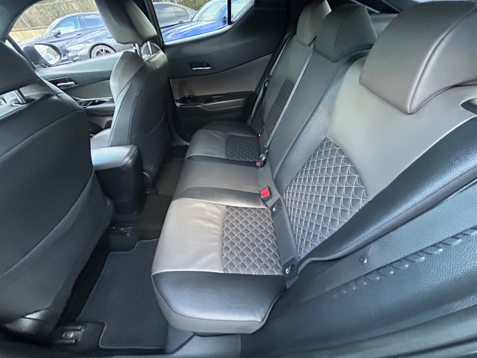 2023 Toyota C-HR 1.8 HYBRID SOL €24,850