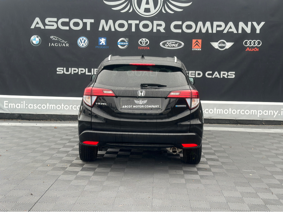 2015 Honda Vezel - image 6