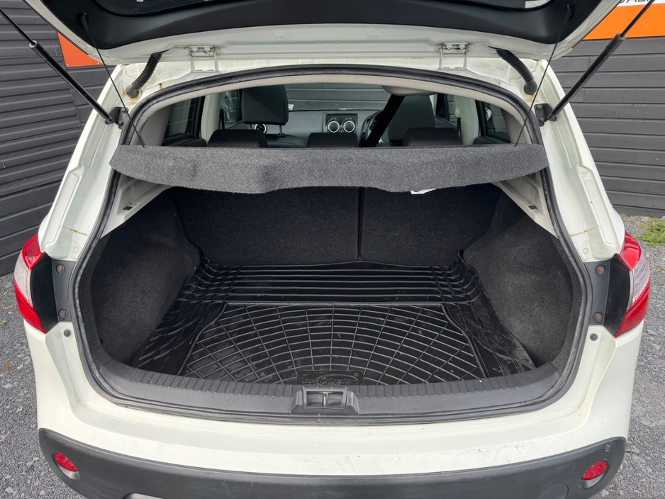 2010 Nissan Qashqai - image 19