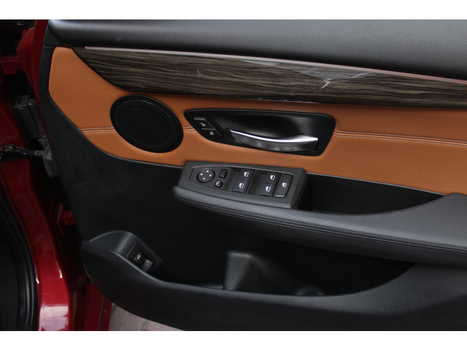 2017 BMW 2 Series Active Tourer - image 10