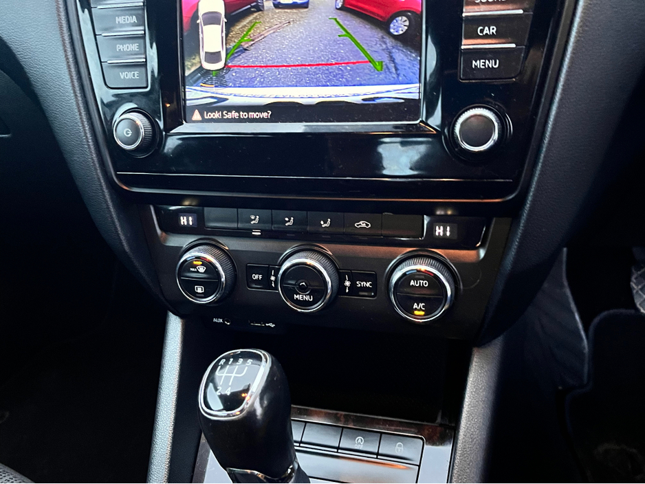 2017 Skoda Octavia - image 7