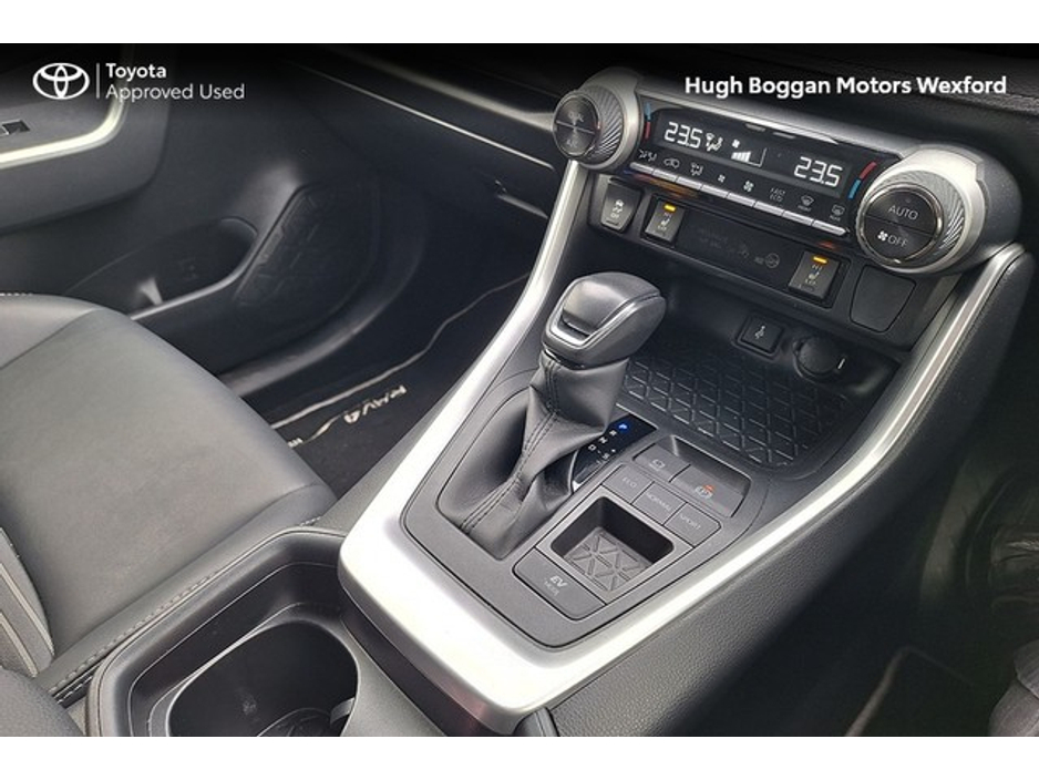 2022 Toyota Rav4 - image 17