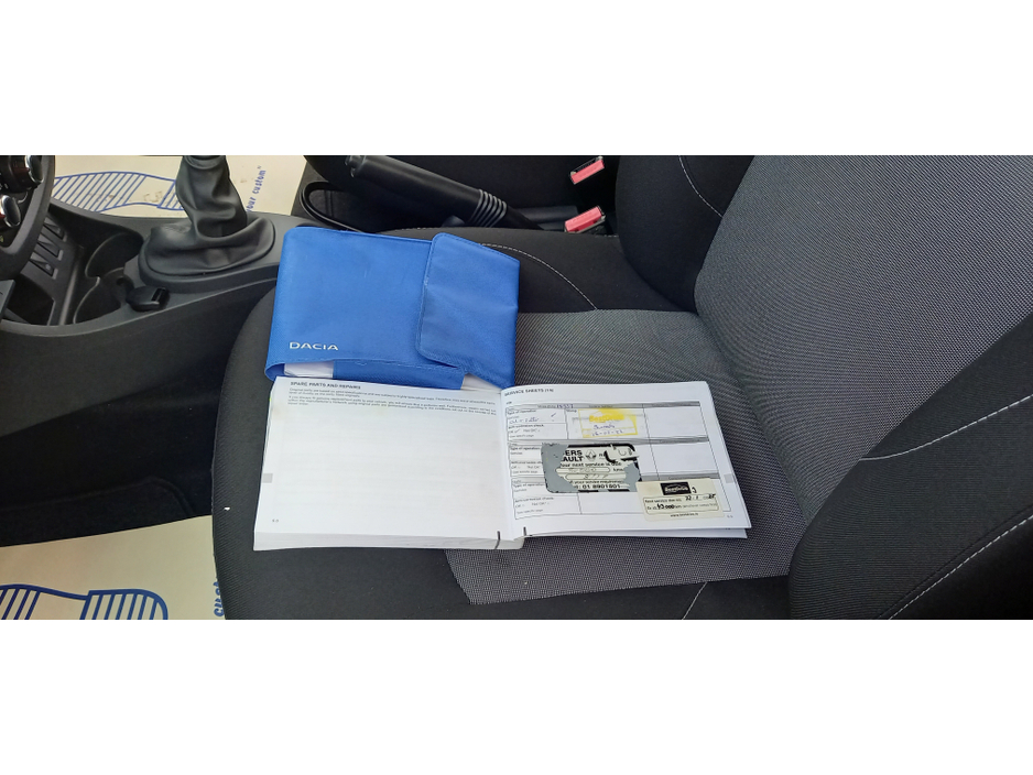 2018 Dacia Duster - image 19