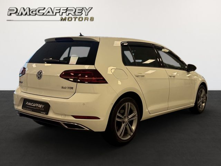 2019 Volkswagen Golf - image 5