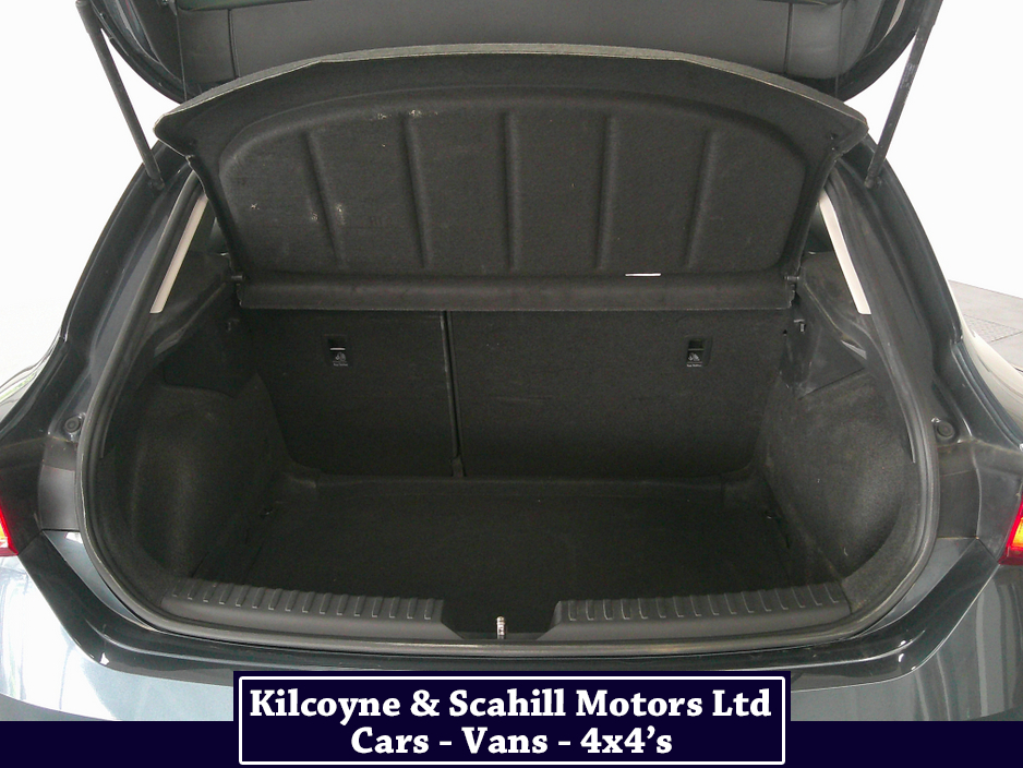 2022 SEAT Leon - image 23