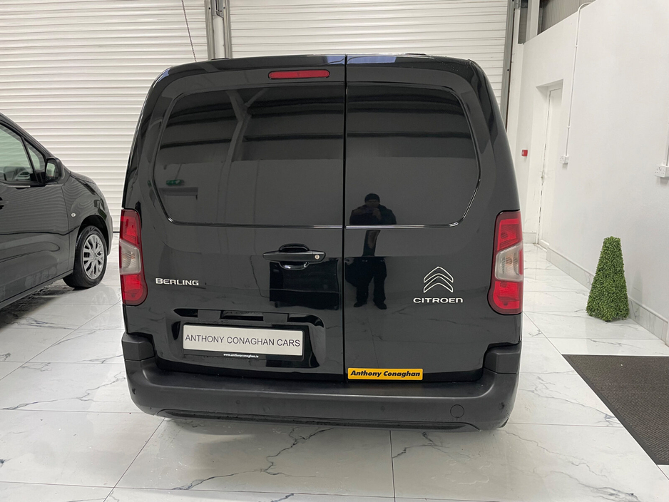 2020 Citroen Berlingo Touch BlueHDi 100 S&S 5MT M €10,995