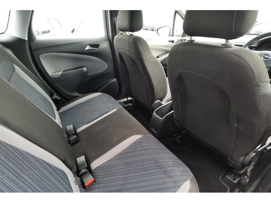 2019 Opel Crossland X - image 11