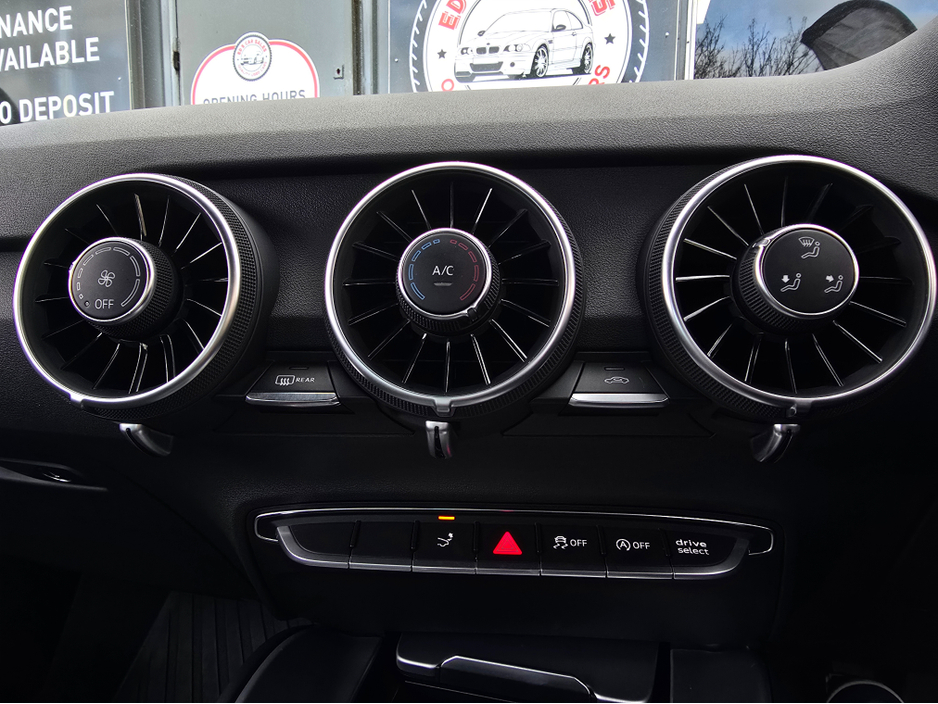 2016 Audi TT - image 22