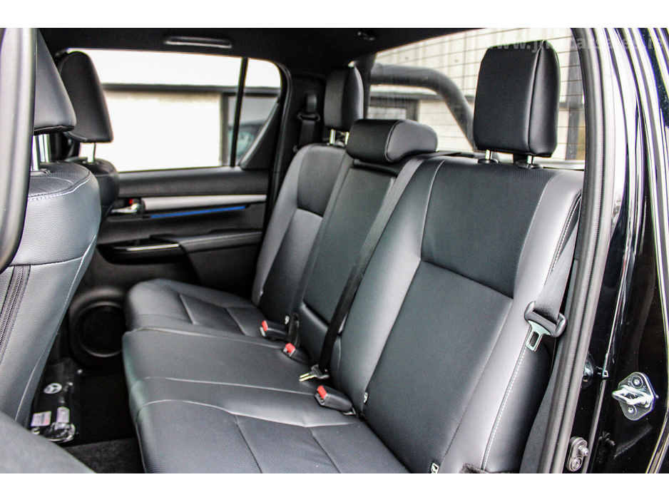 2026 Toyota Hilux - image 35