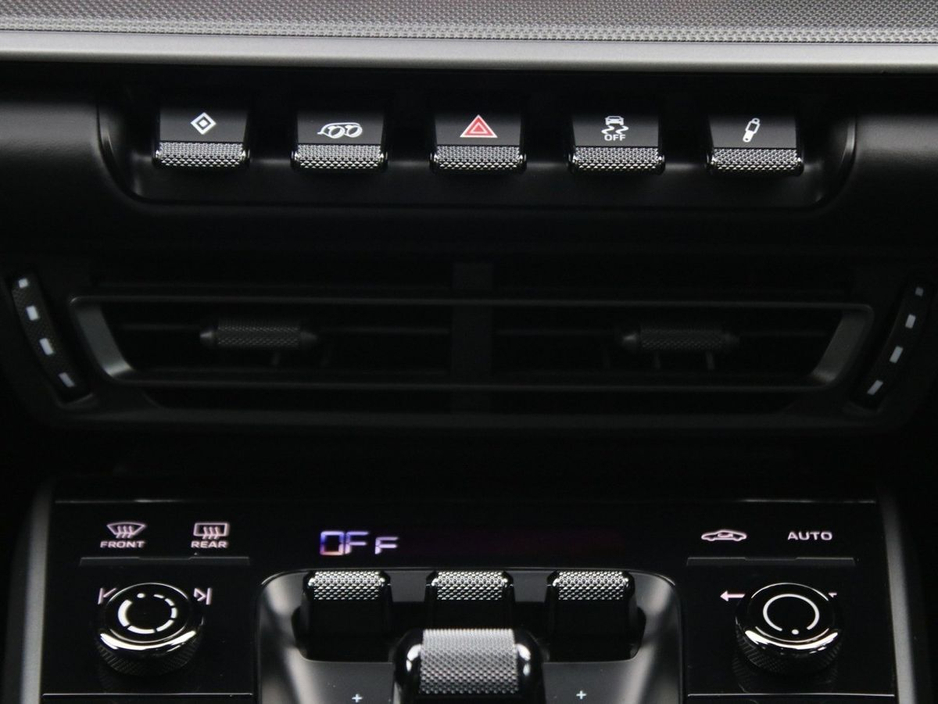 2022 Porsche 911 Carrera €175,000