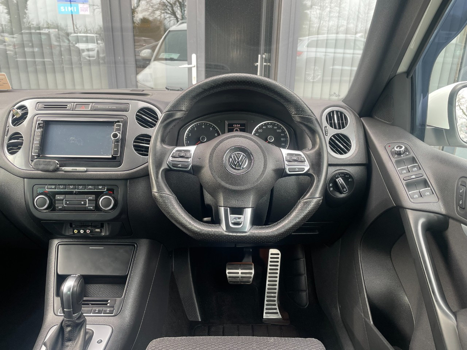 2015 Volkswagen Tiguan - image 10