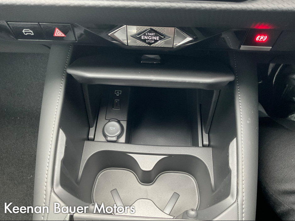 2026 DS Automobiles DS 4 - image 17