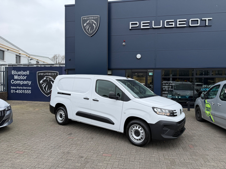 2026 Peugeot Partner - image 2